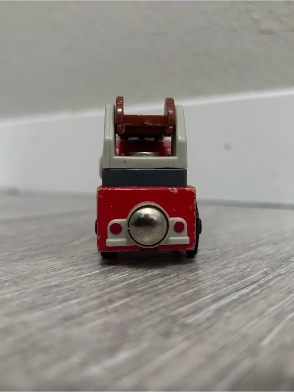Wooden Sodor Fire Truck Hook & Ladder - Thomas & Friends
